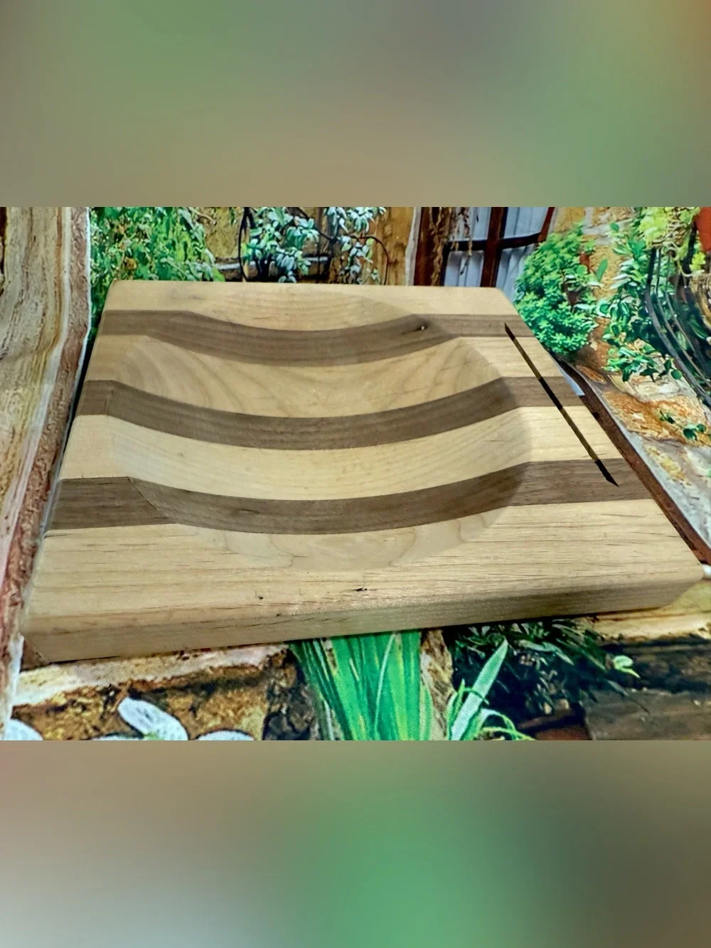 The Ulu Factory Alaska Birch & Walnut Stripe Chopping Bowl Board Hand Made